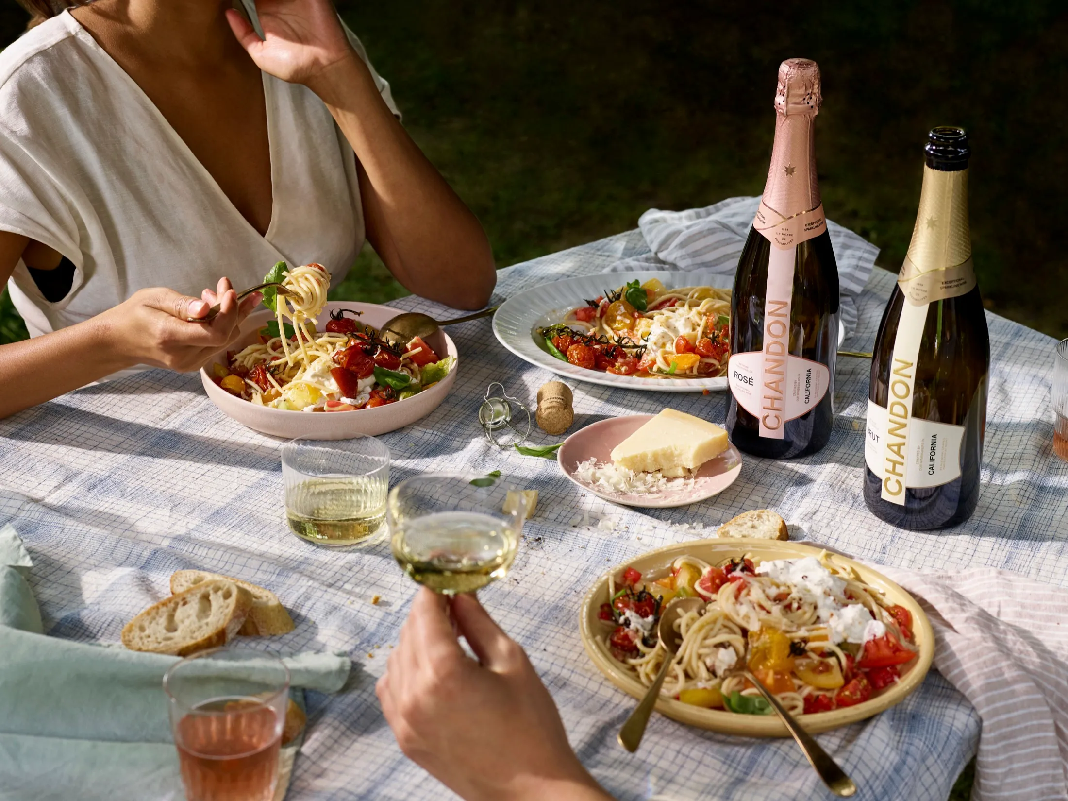Chandon White Spaghetti