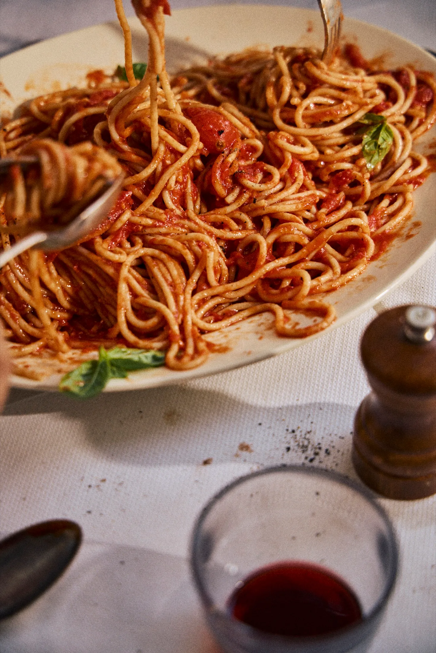 Eating Spaghetti Platter Barilla