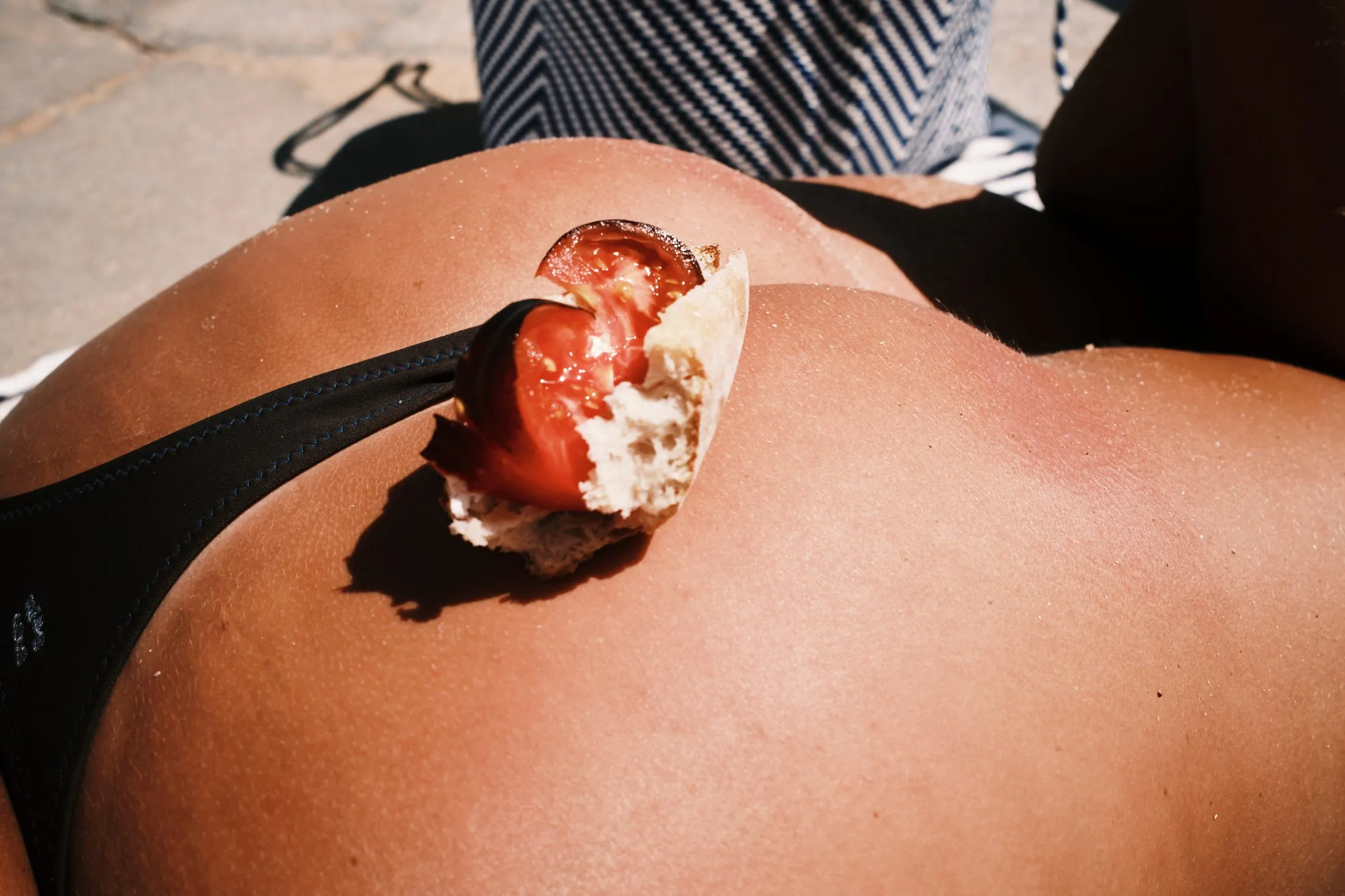Tomato Sunbathing Lifestyle